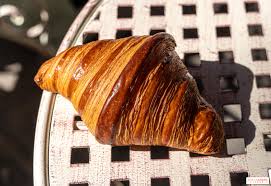 CROISSANT  ( boulangerie de floringhem )
