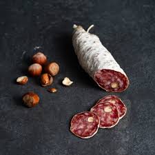 SAUCISSON AUX NOISETTES